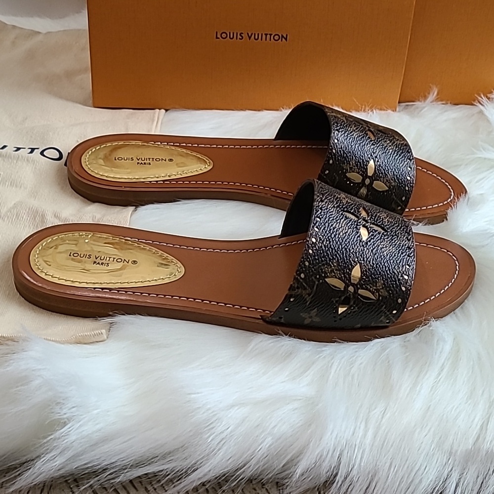 Louis Vuitton Lock It Flat Mule, size 38, color Gold - Picture 2 of 4